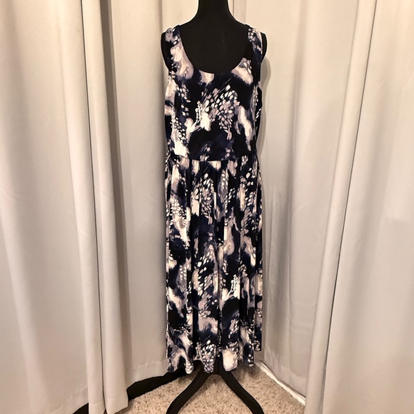 Vera Wang Fit and Flare Midi Dress - Picture 1 of 5